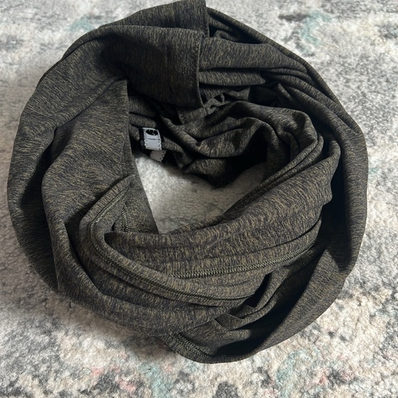 Lululemon Scarf - Picture 1 of 5
